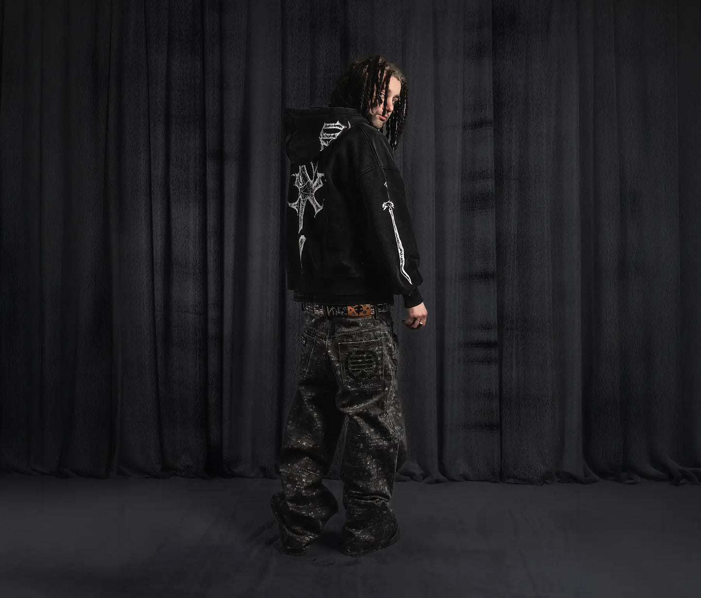 SWORD LOGO ZIP-UP (WASHED BLACK)